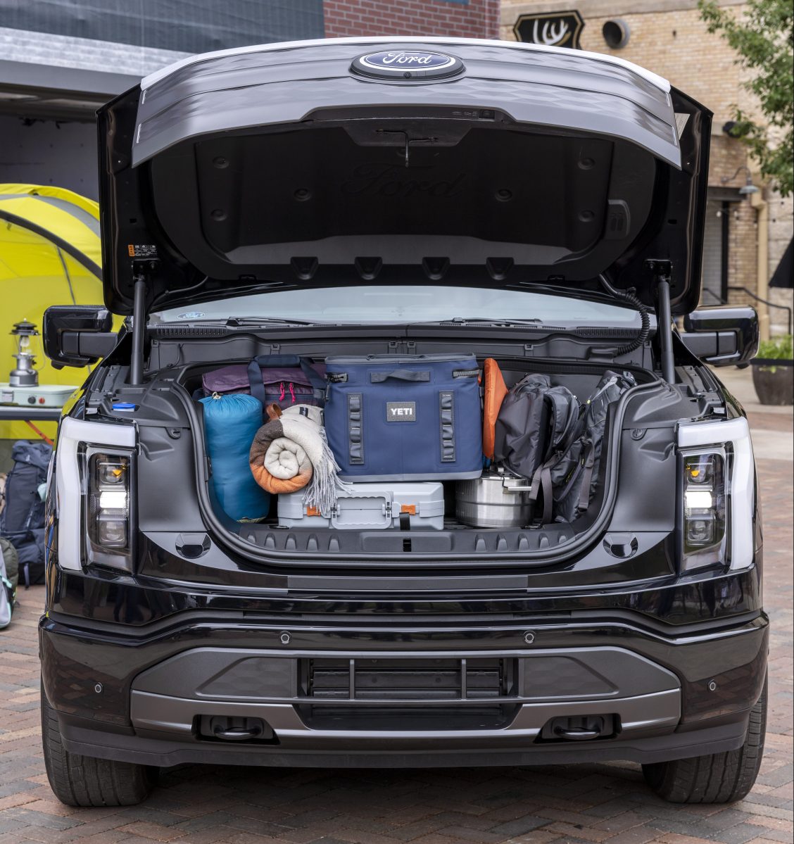 F-150-Lightning_Lariat_Mega-Power-Frunk_02-e1686089825391-2738668212.jpeg