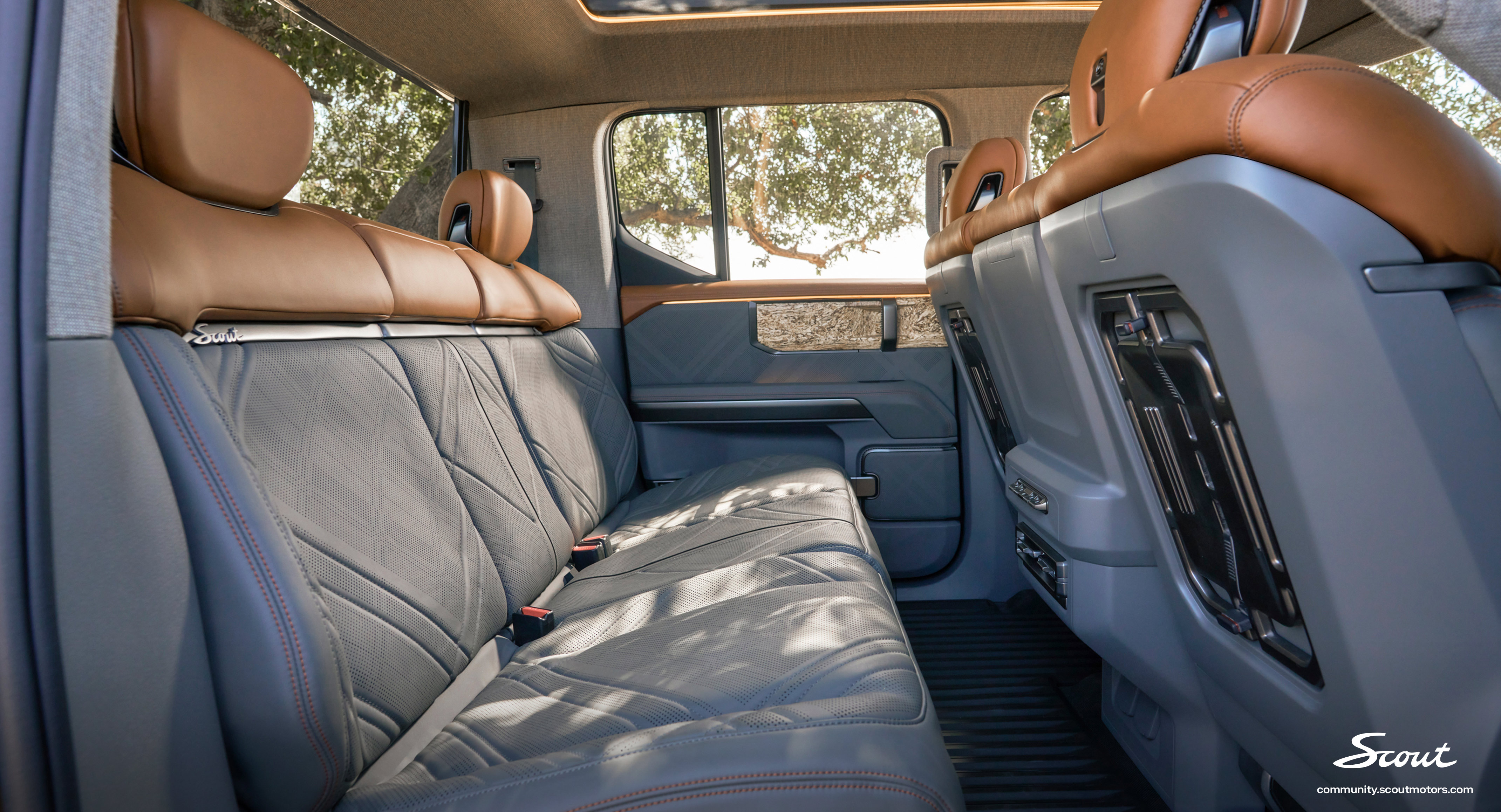 scout-terra-green-interior-2.jpg