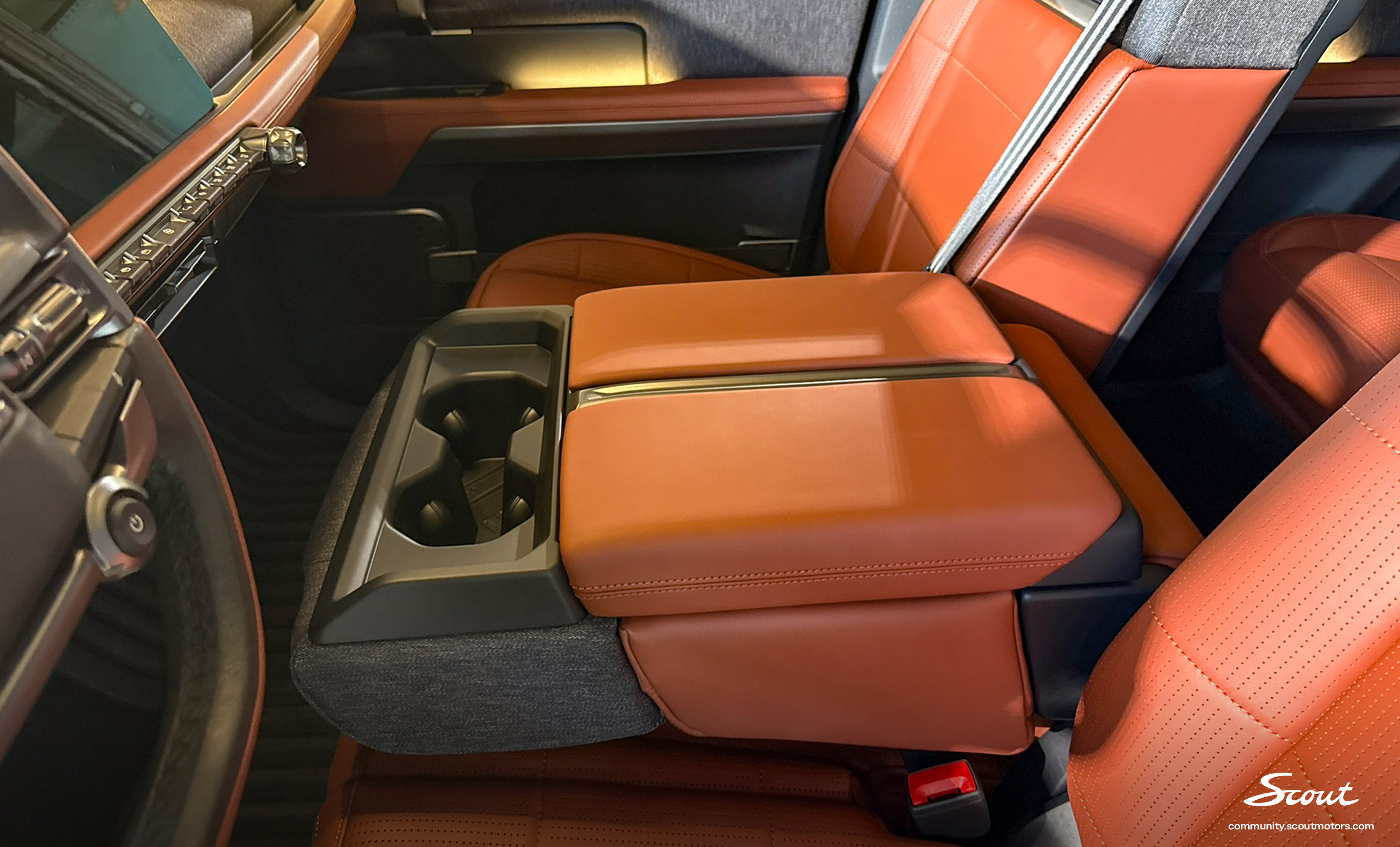 scout-traveler-benchseat3.jpg