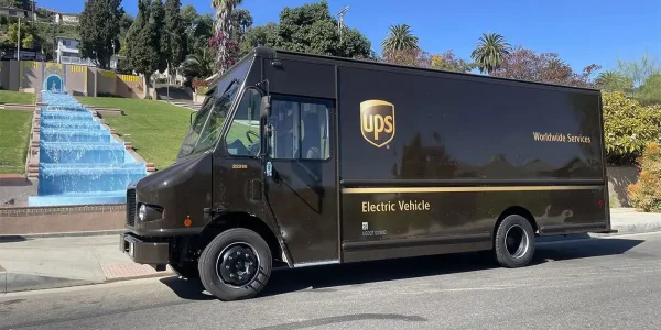 UPS-EV-1400.webp