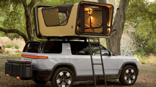 rivian-puts-a-tent-and-a-kitchen-on-the-new-rivian-r2-and-calls-it-a-camper_2.jpg