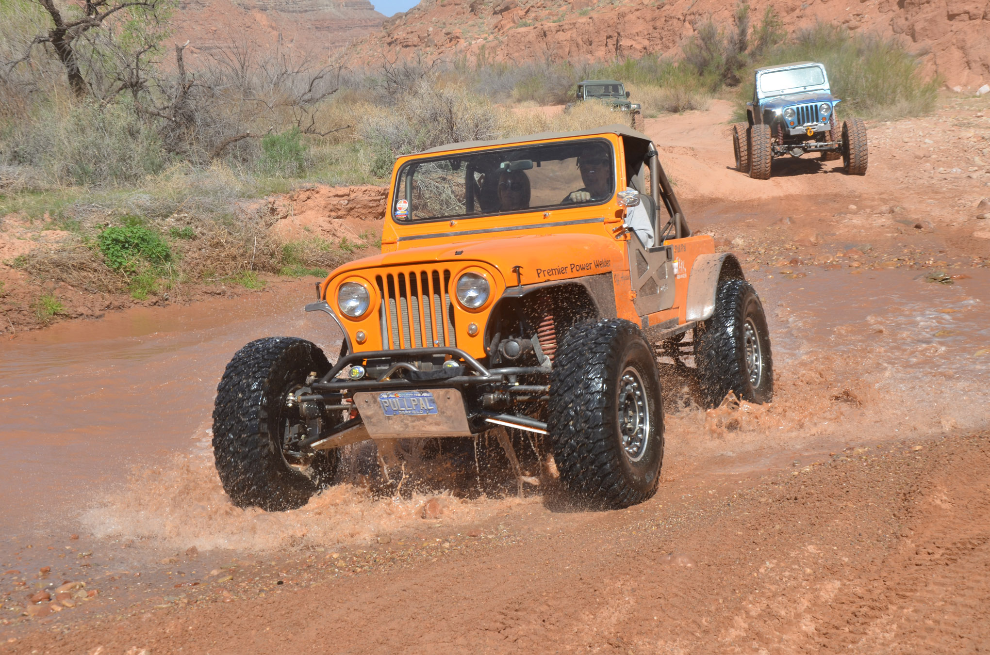 www.motortrend.com