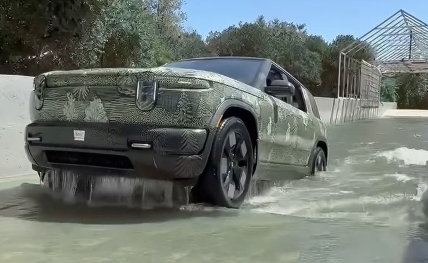 riviantrackr.com